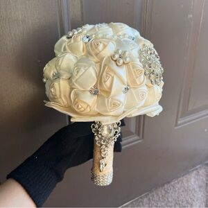 Ivory Silk Rose Wedding Flower Bouquet